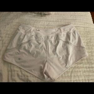 Lululemon white mid rise shorts